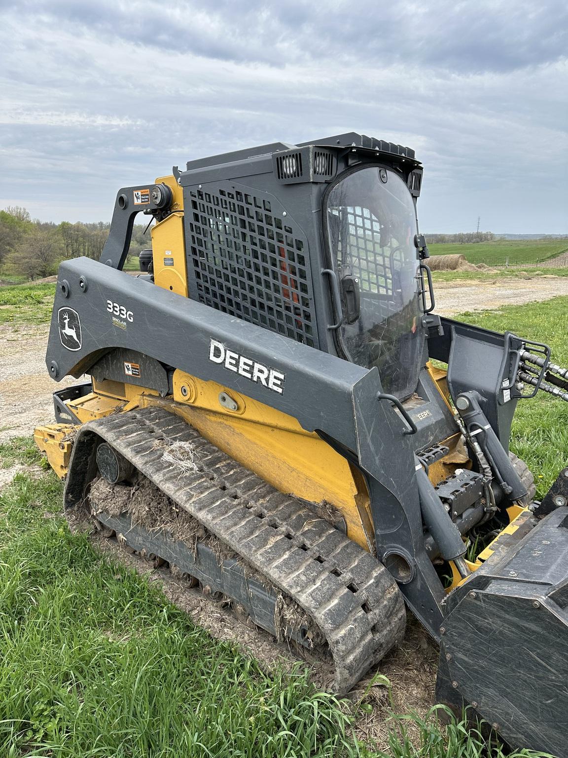 2021 John Deere 333G