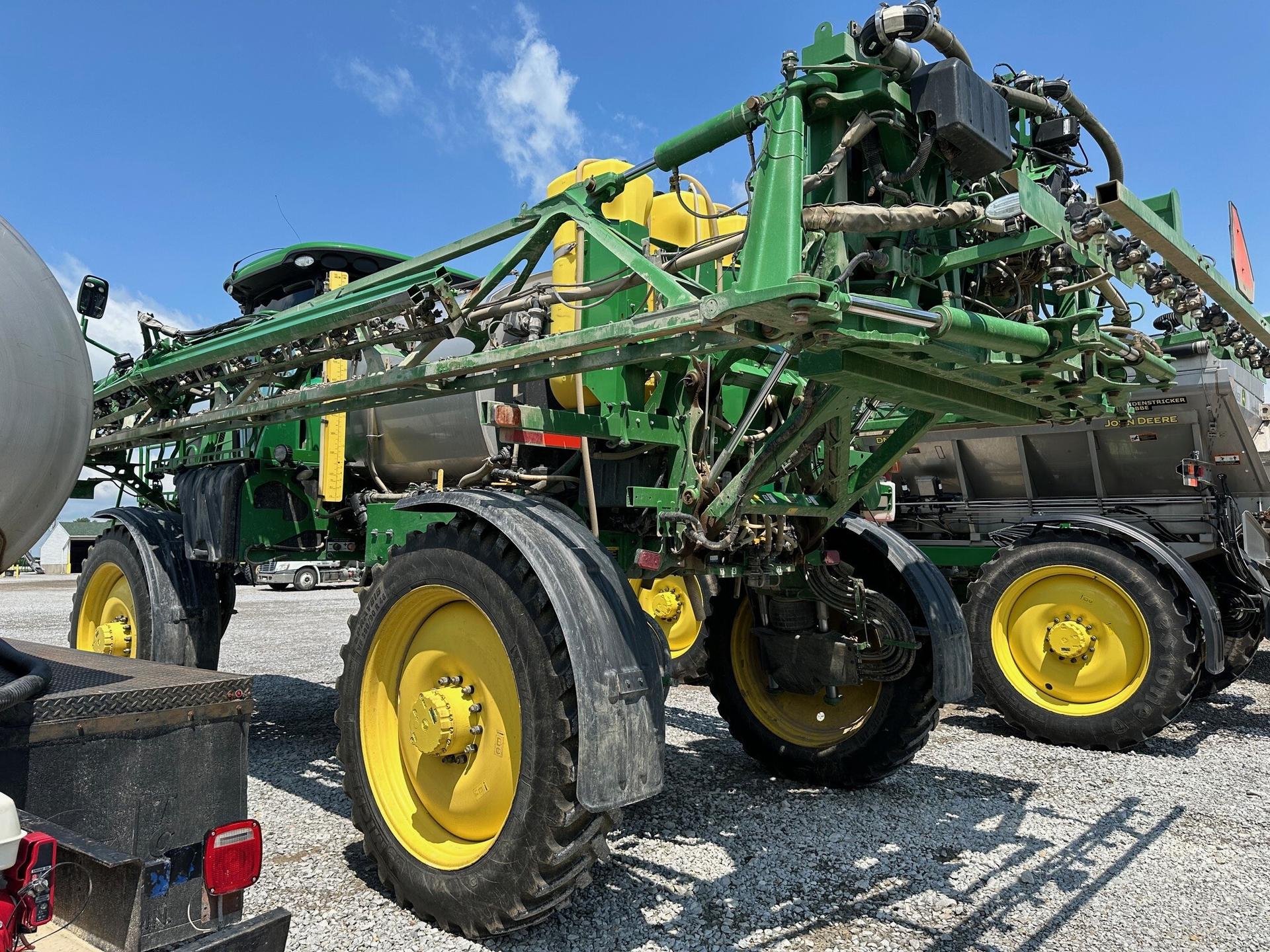 2021 John Deere R4038