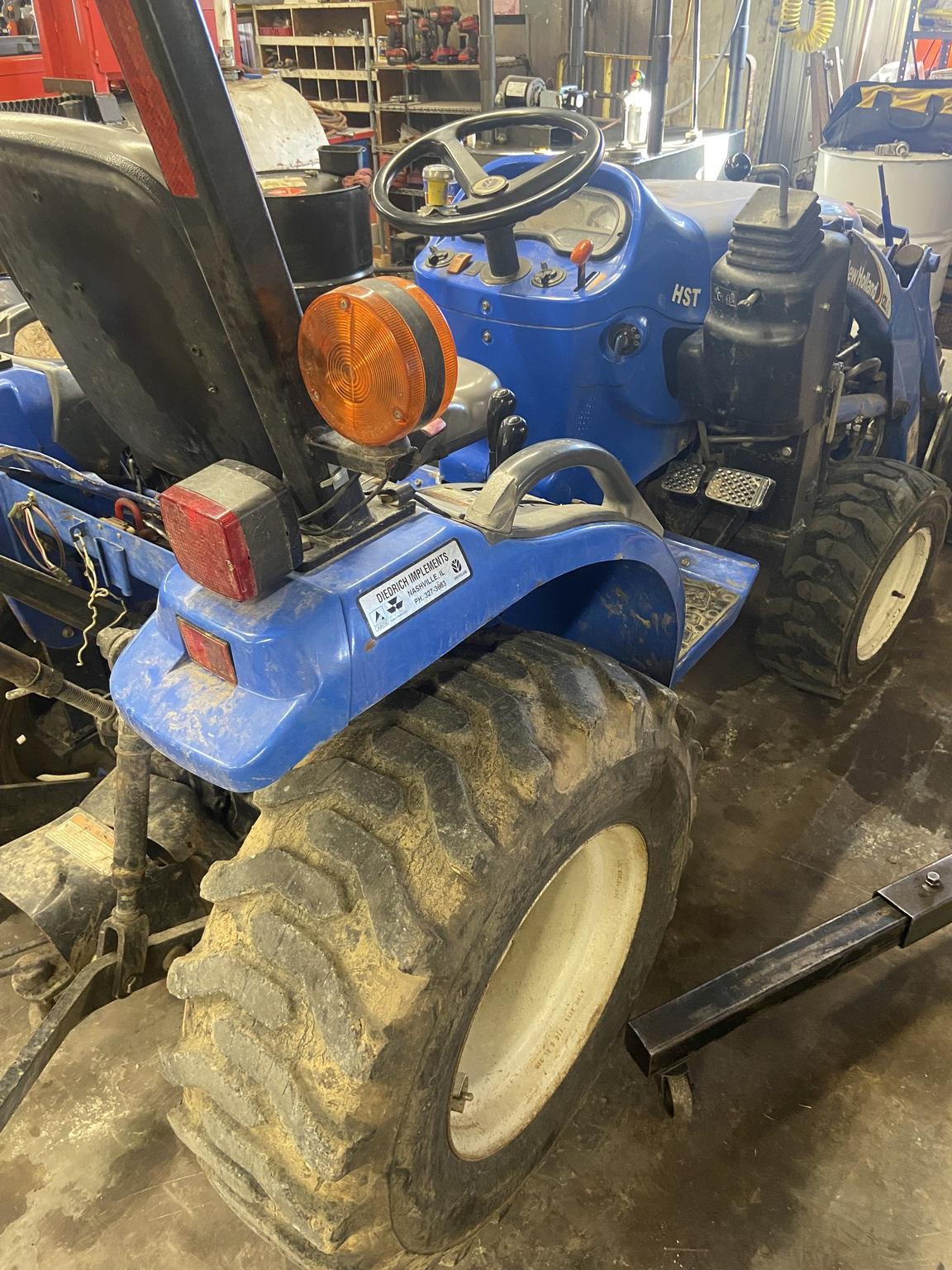 2004 New Holland TC24DA