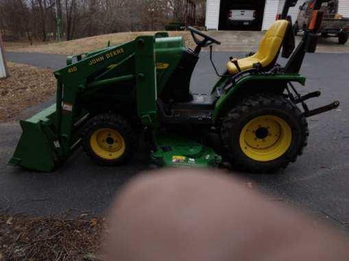 2005 John Deere 4010 Image