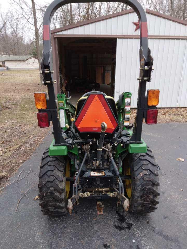 2005 John Deere 4010 Image