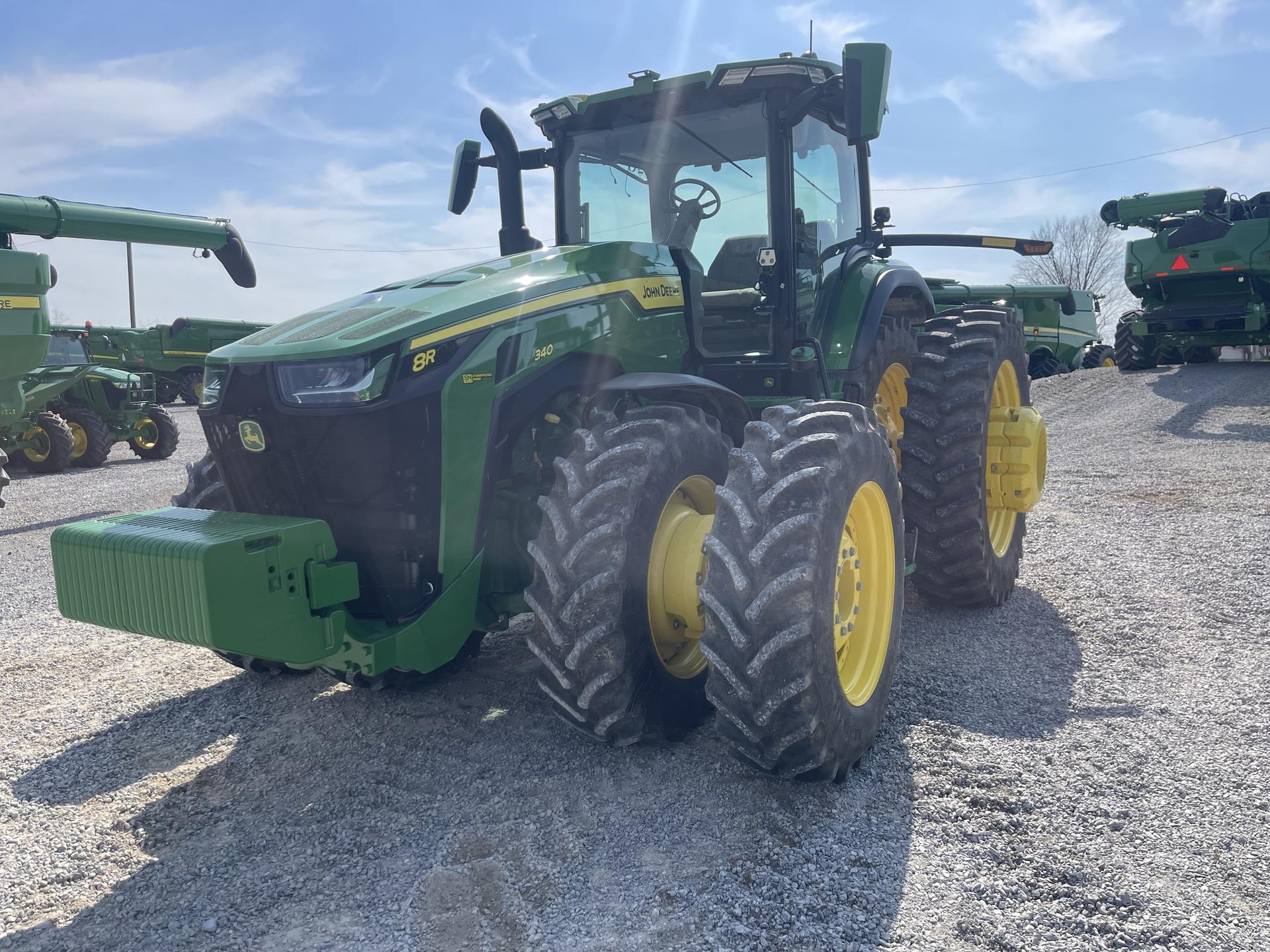 2023 John Deere 8R 340