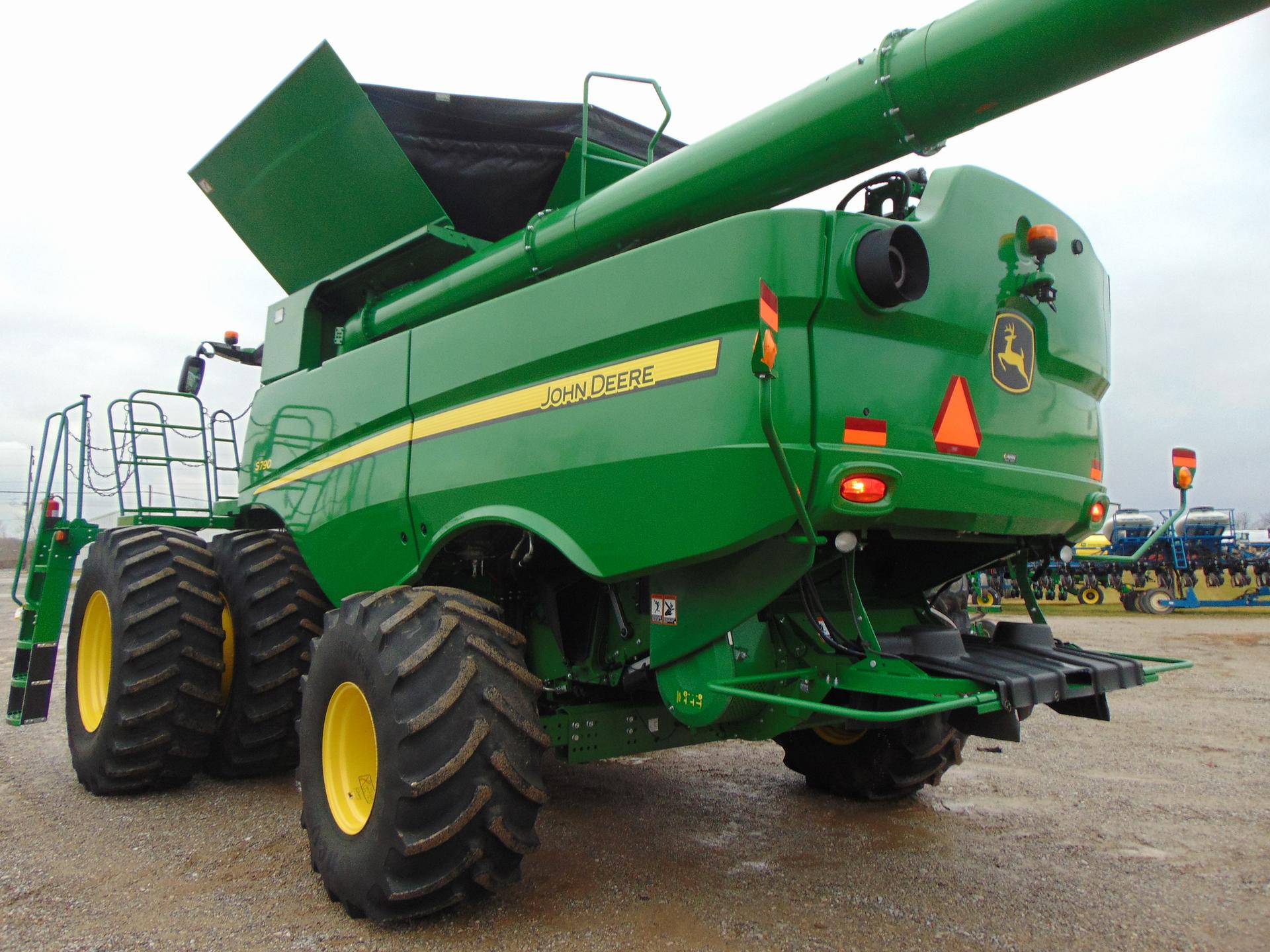 2020 John Deere S790