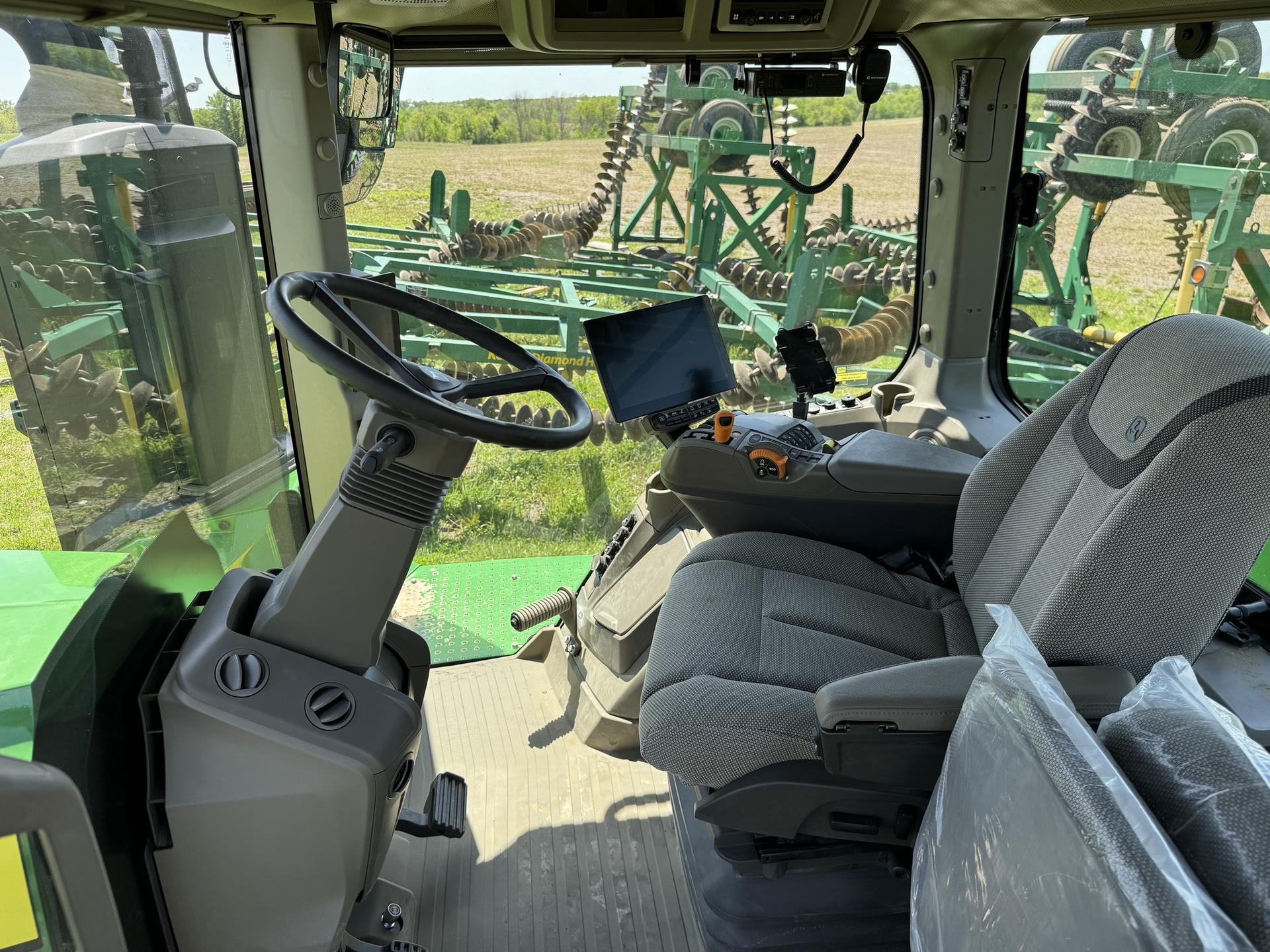 2024 John Deere 9R 440 Image