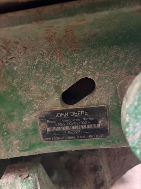 2010 John Deere 7330