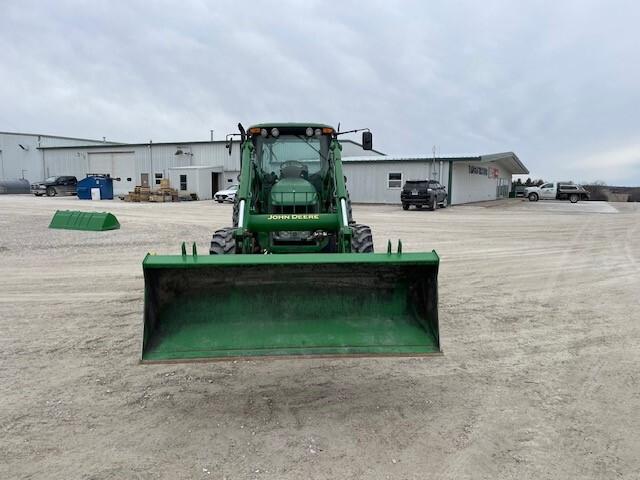 2010 John Deere 7330 Image