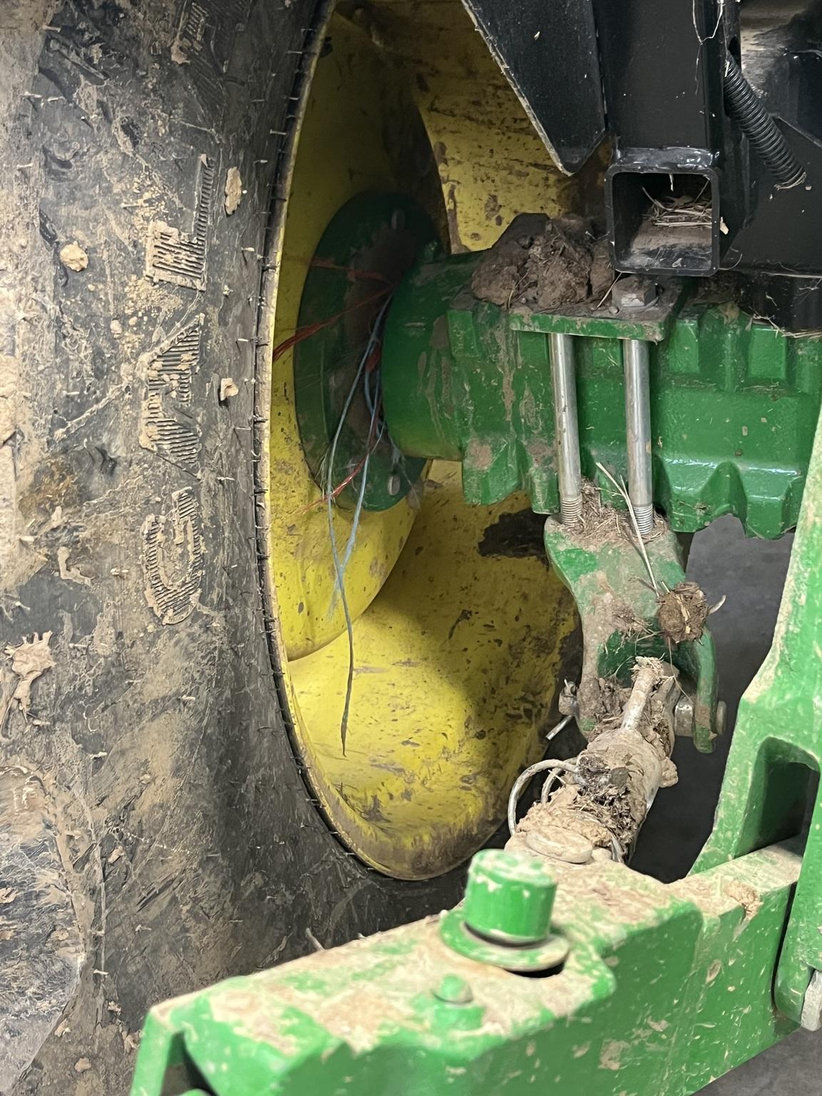 2021 John Deere 5075E Image