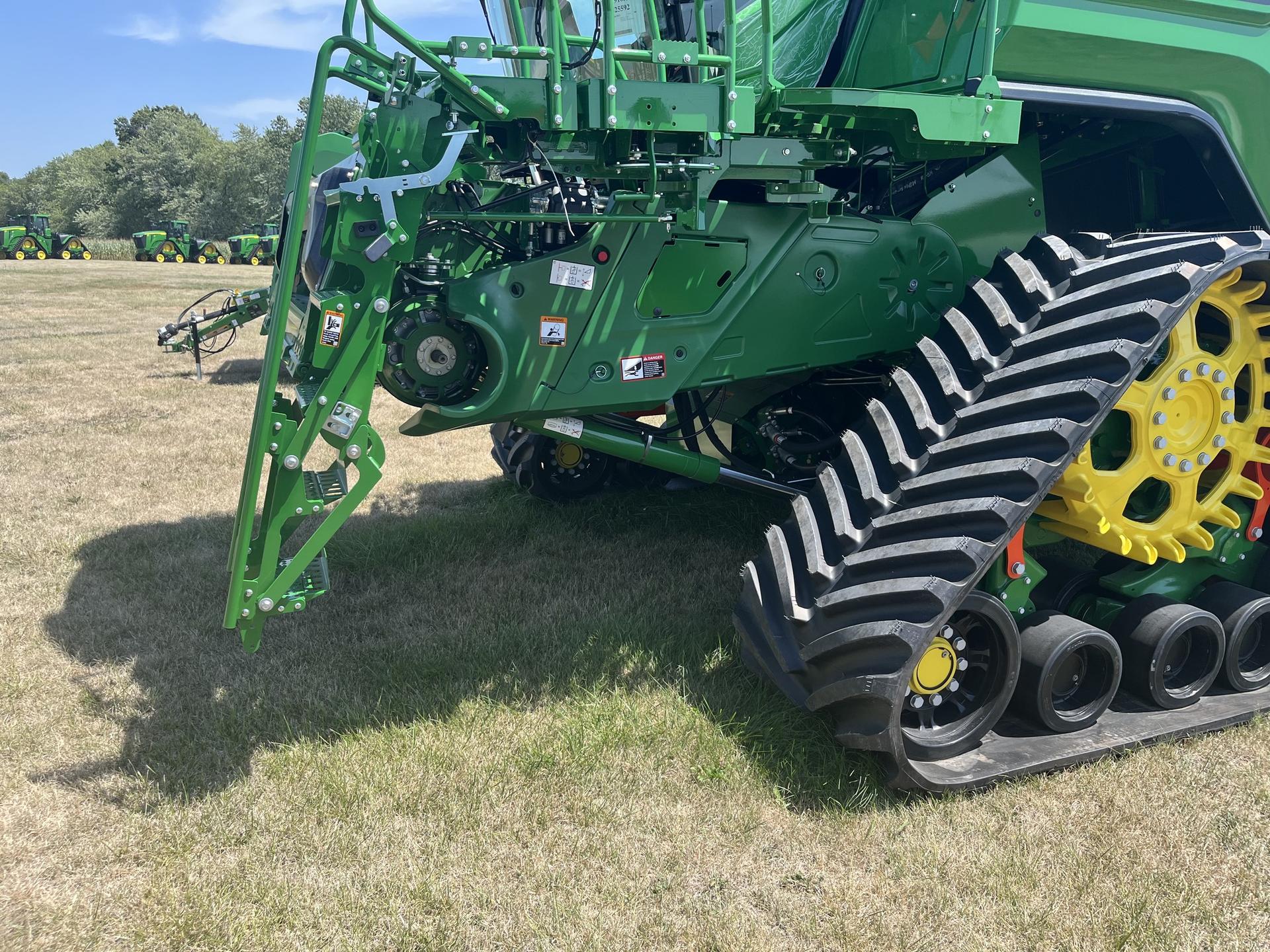 2023 John Deere X9 1000