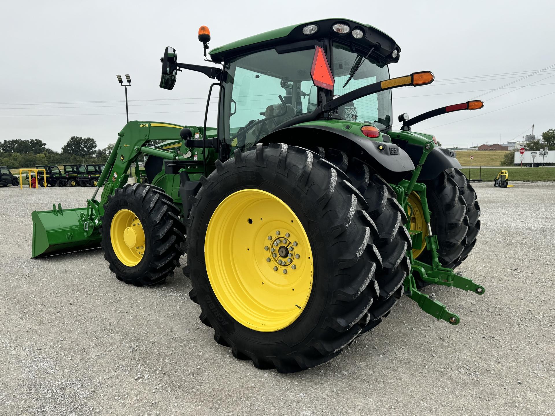 2023 John Deere 6R 155