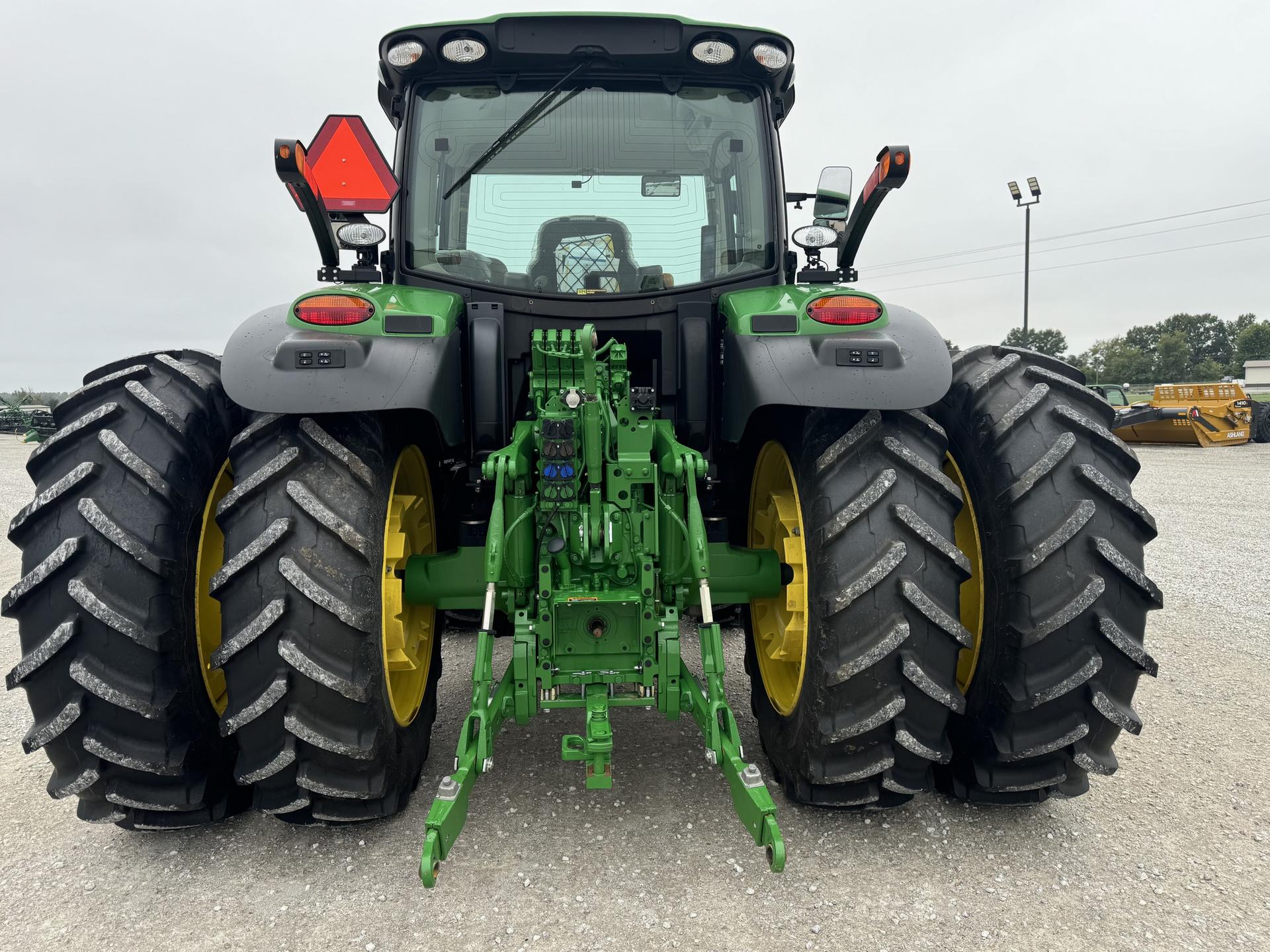 2023 John Deere 6R 155