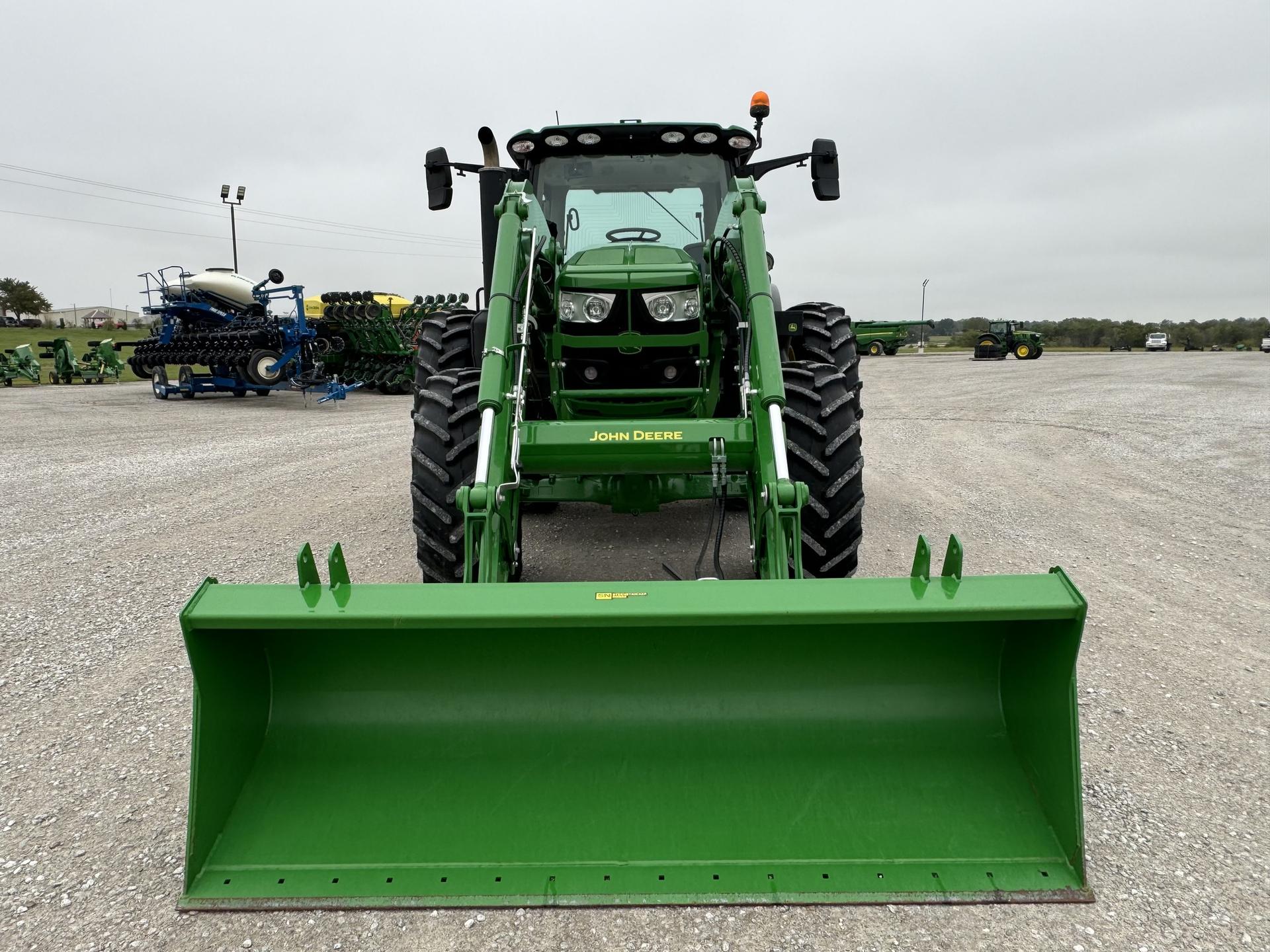 2023 John Deere 6R 155