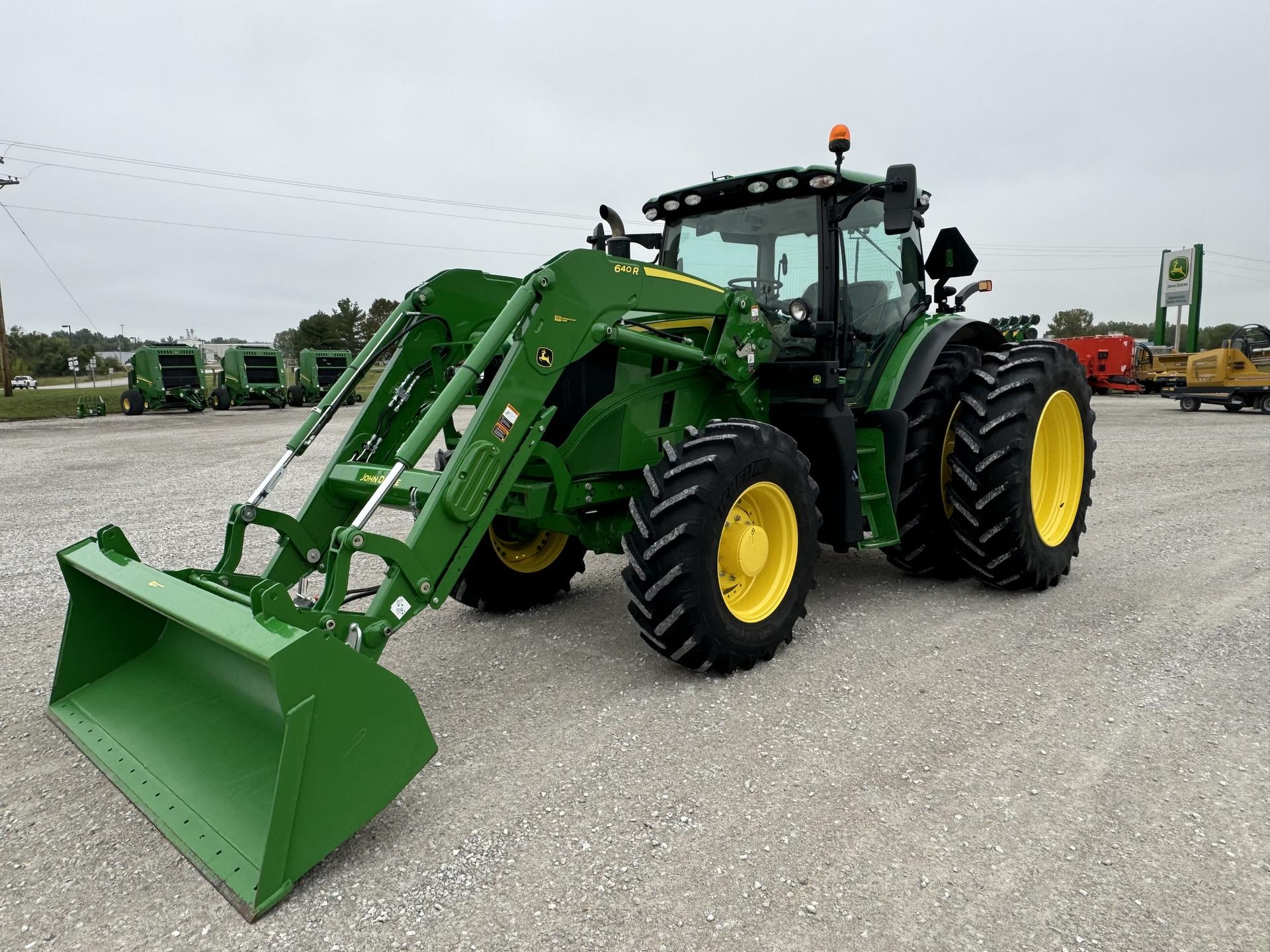 2023 John Deere 6R 155