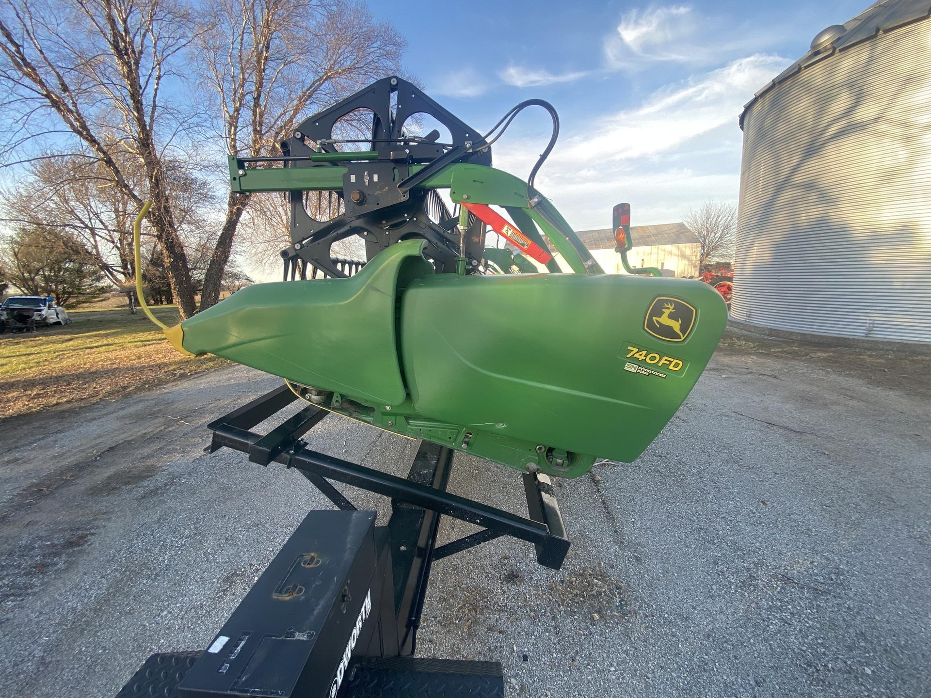 2020 John Deere 740FD