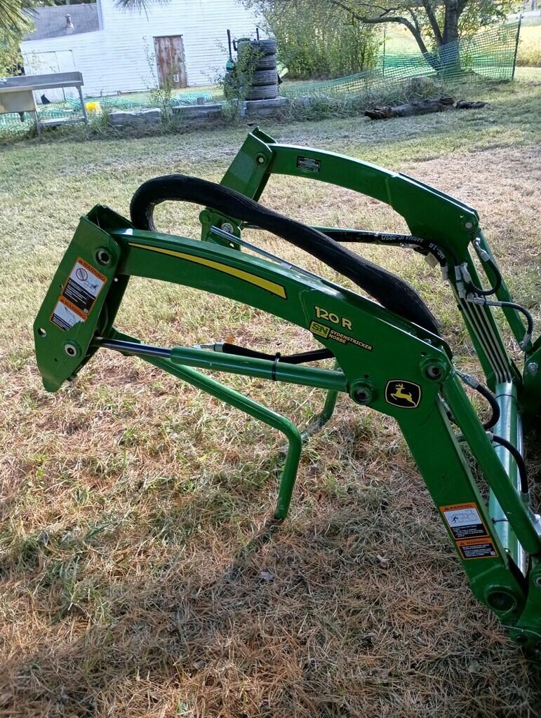 2022 John Deere 1025R Image