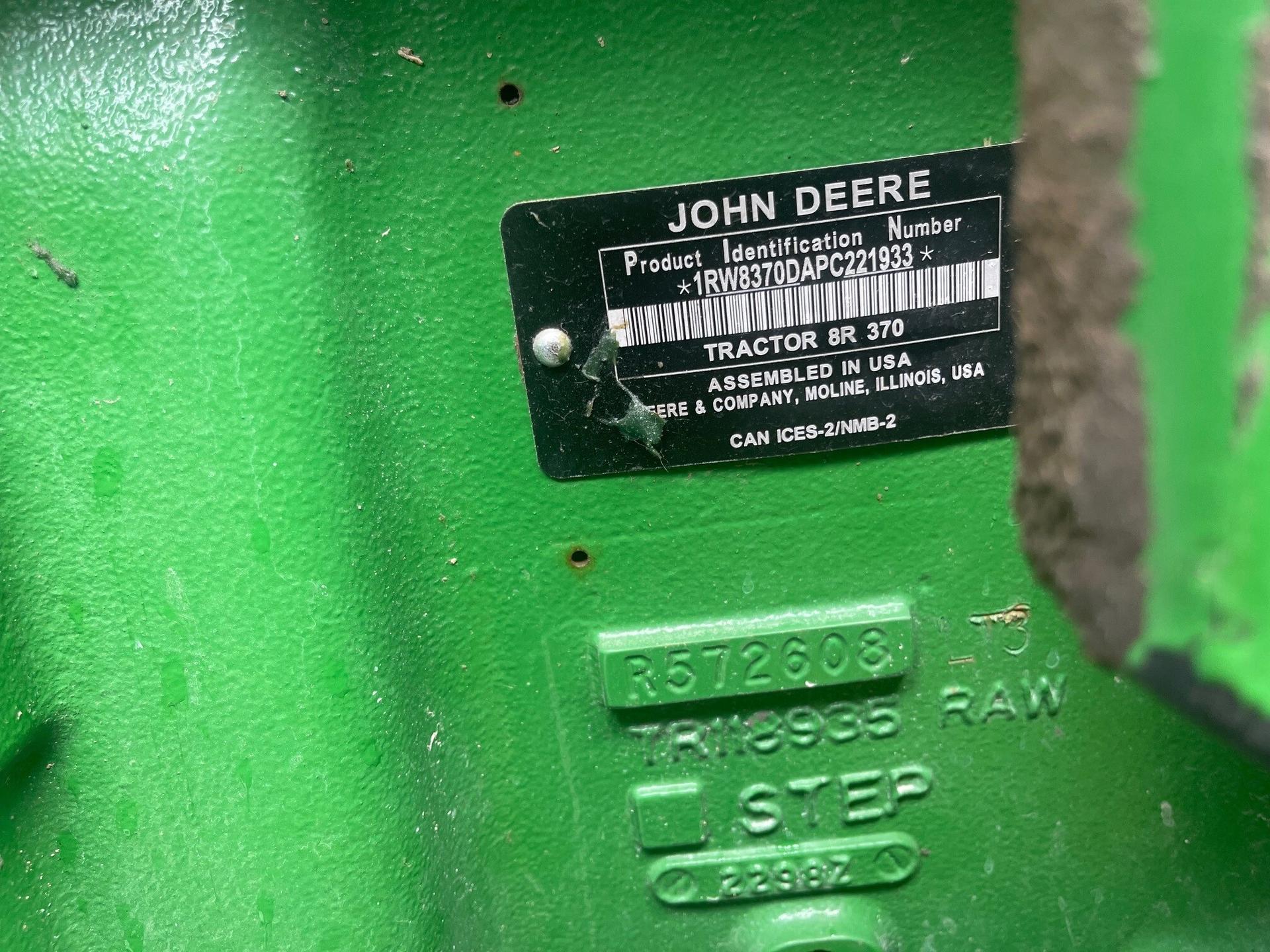 2023 John Deere 8R 370