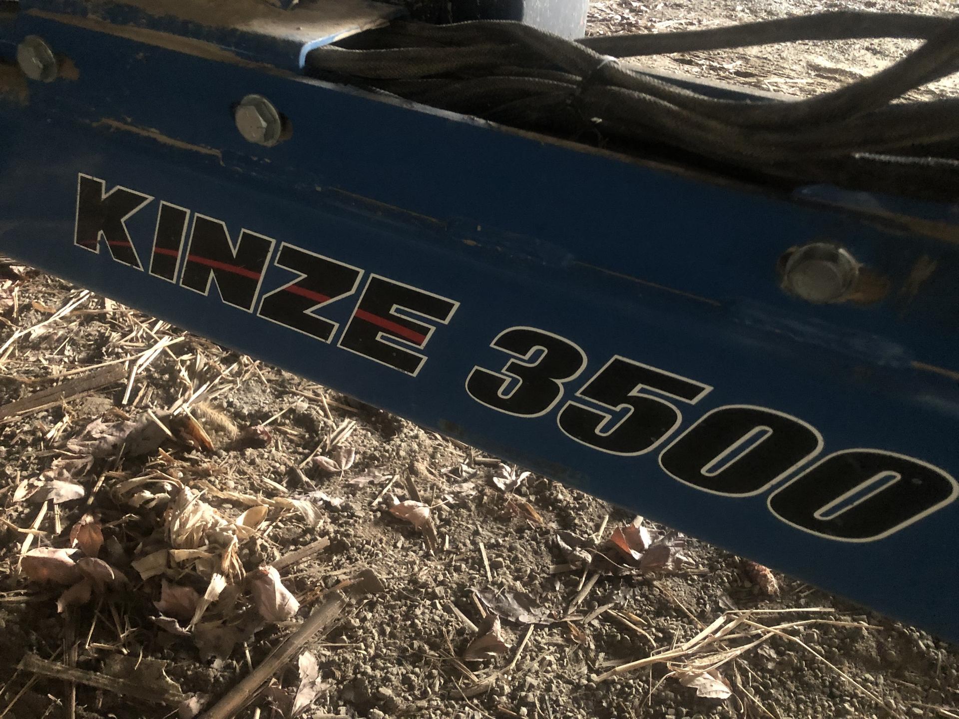 2011 Kinze 3500