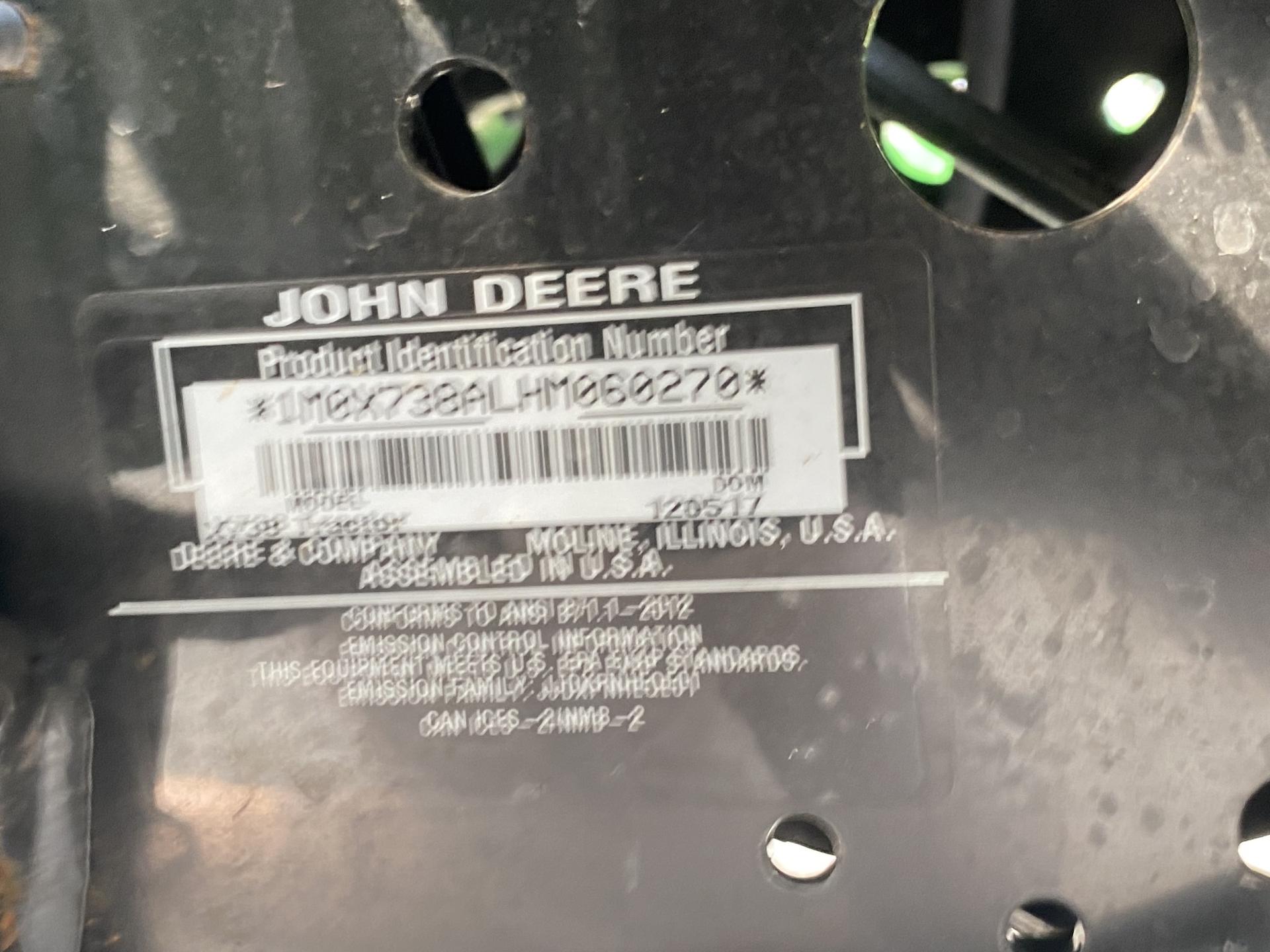 2018 John Deere X738