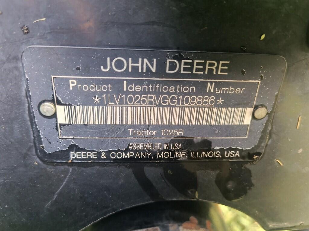 2016 John Deere 1025R