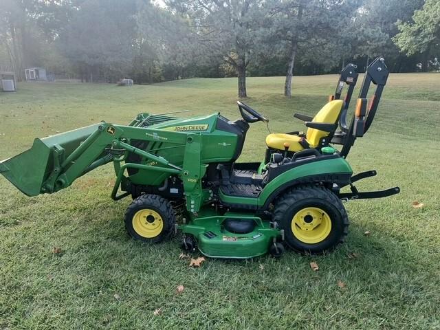 2016 John Deere 1025R