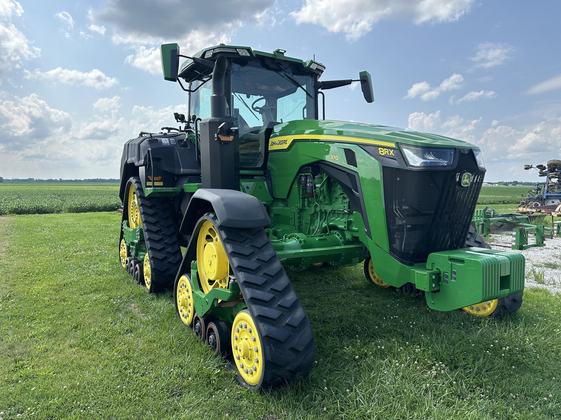 2022 John Deere 8RX 370