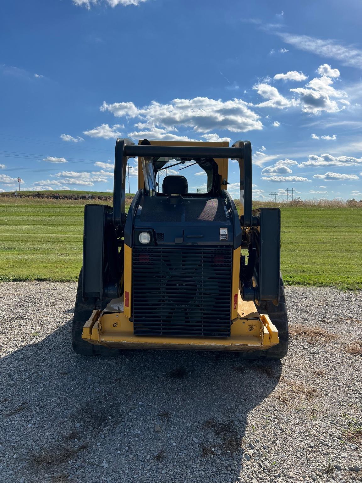 2015 John Deere 333E