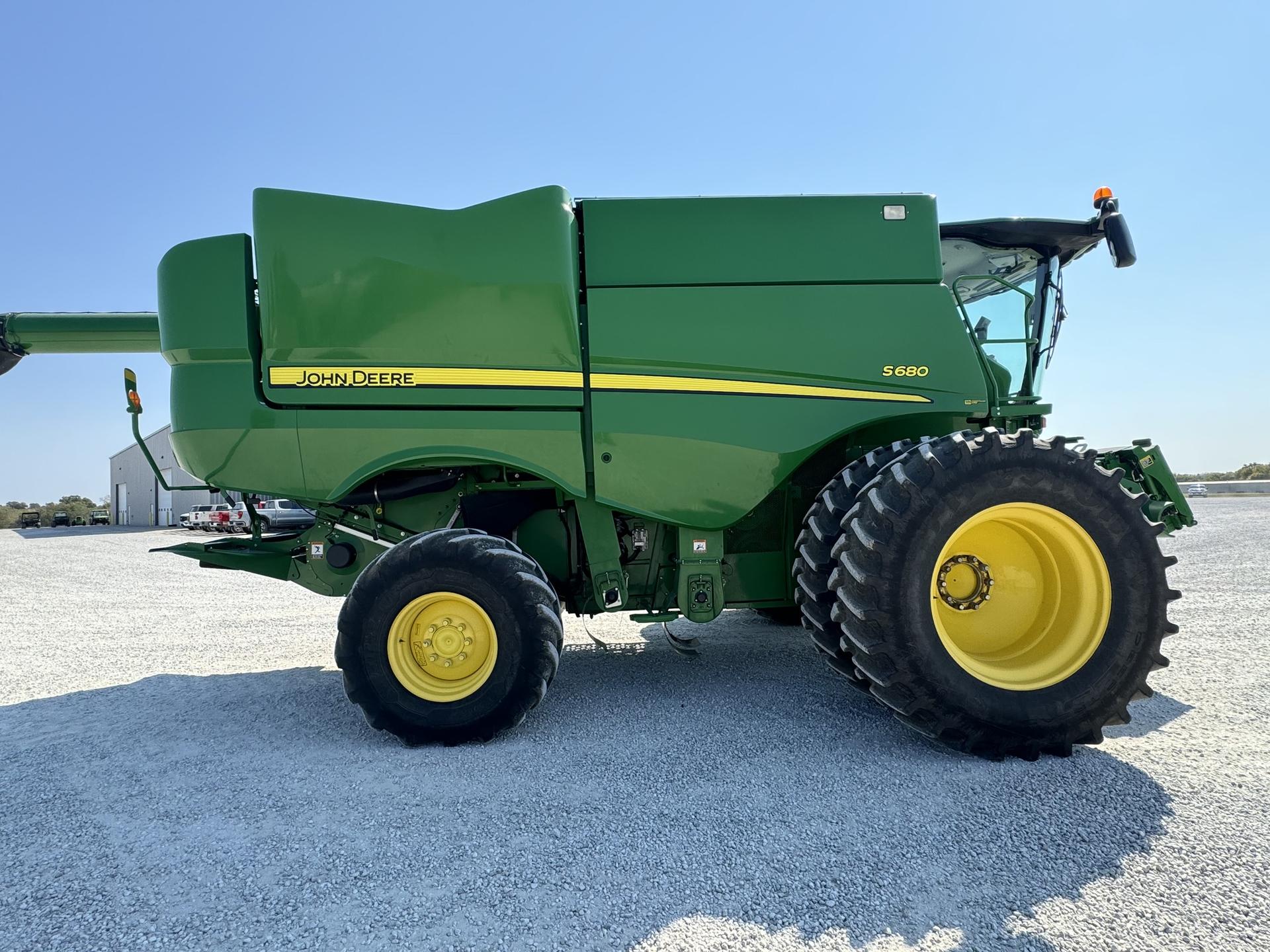 2017 John Deere S680