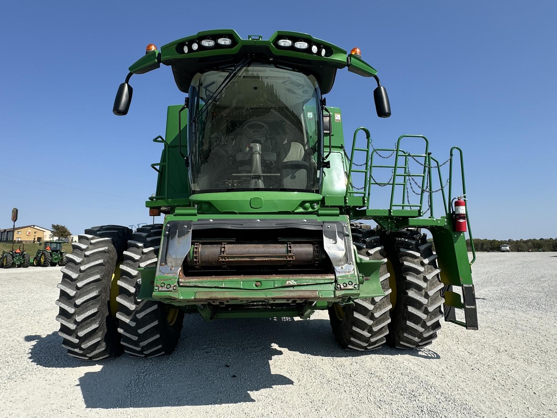 2017 John Deere S680