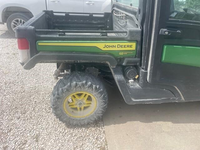 2022 John Deere XUV 835M Image