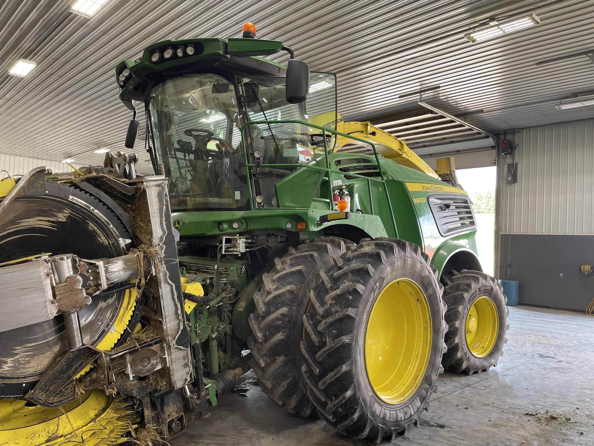 2020 John Deere 772