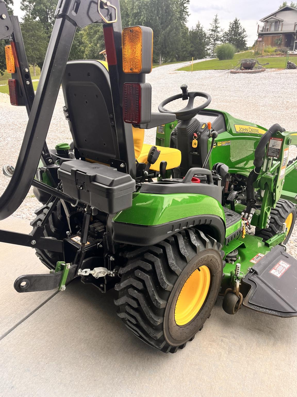 2023 John Deere 1025R