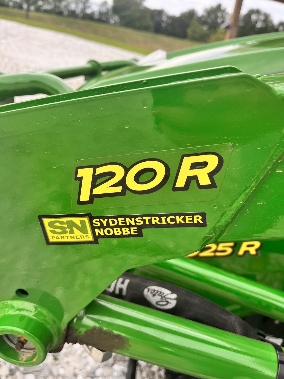 2023 John Deere 1025R