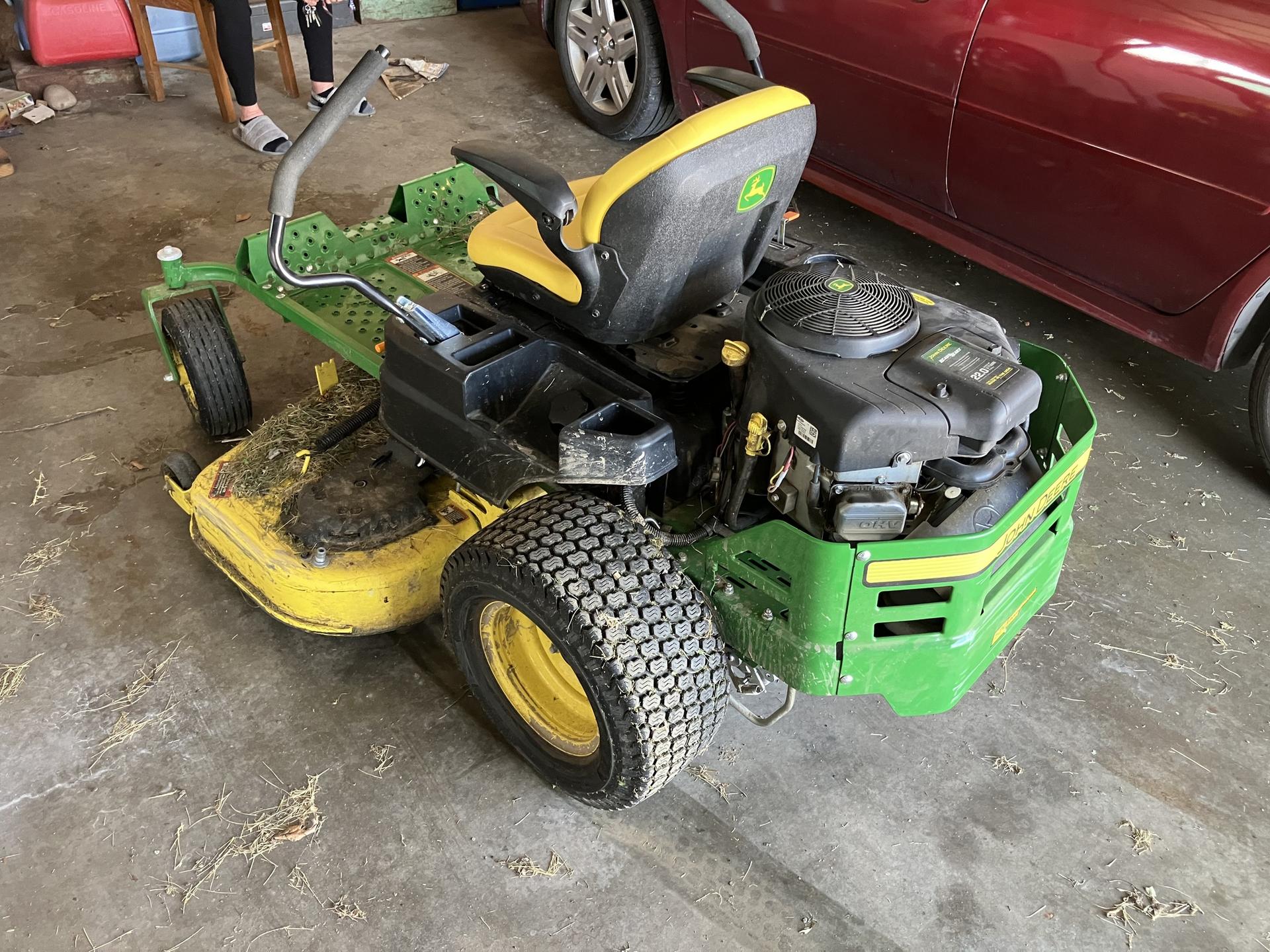 2020 John Deere Z355E