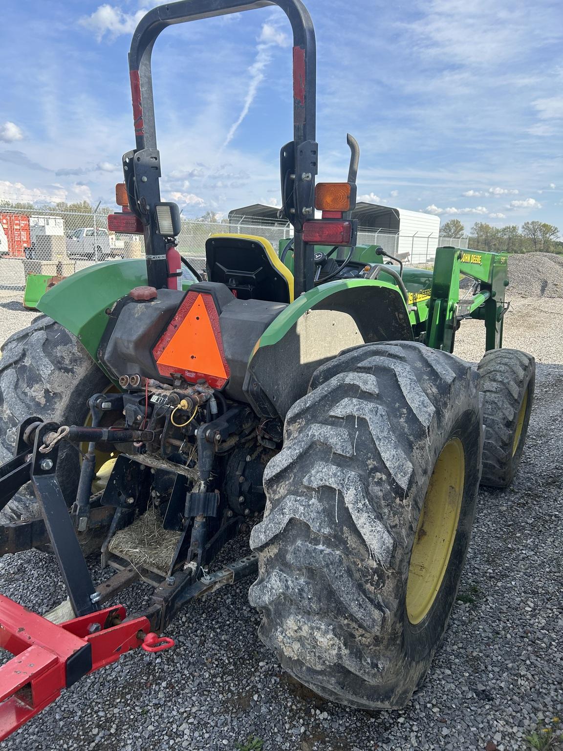 2002 John Deere 5320