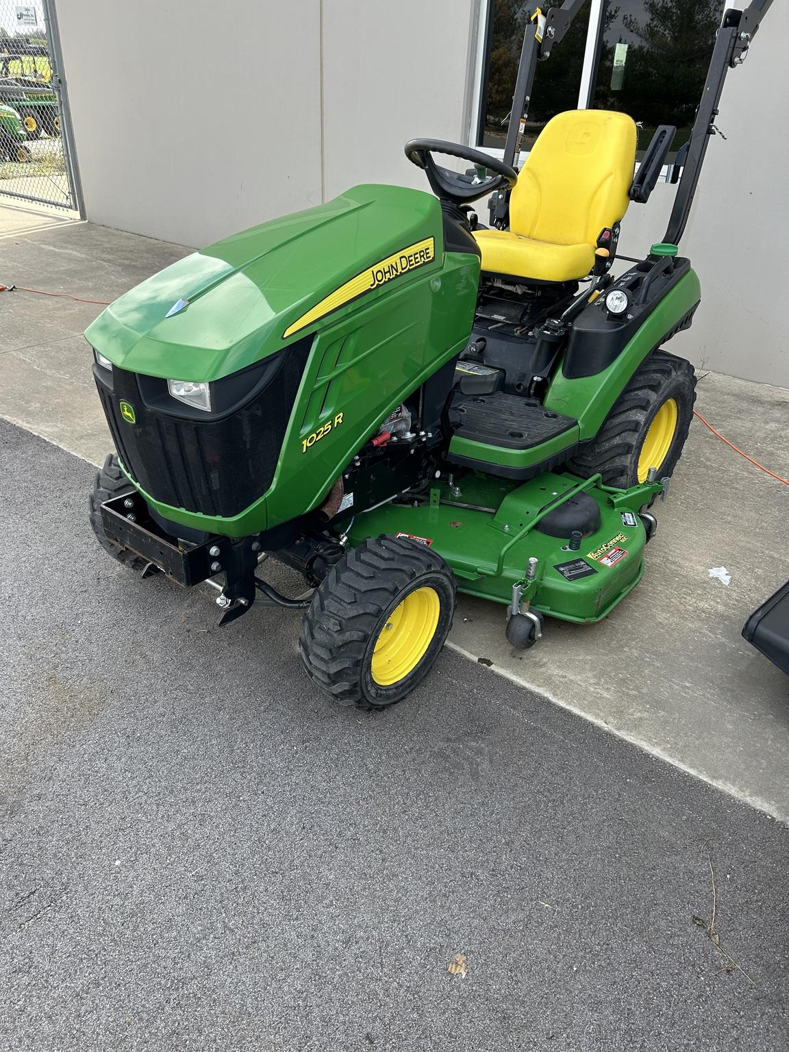 2018 John Deere 1025R Image