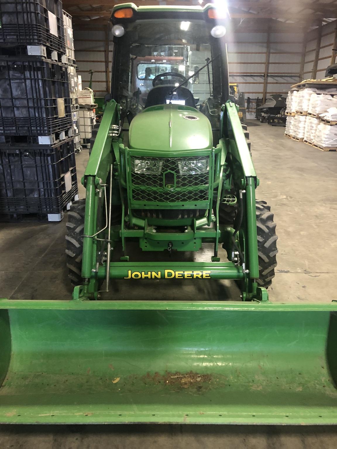 2016 John Deere 4066R Image