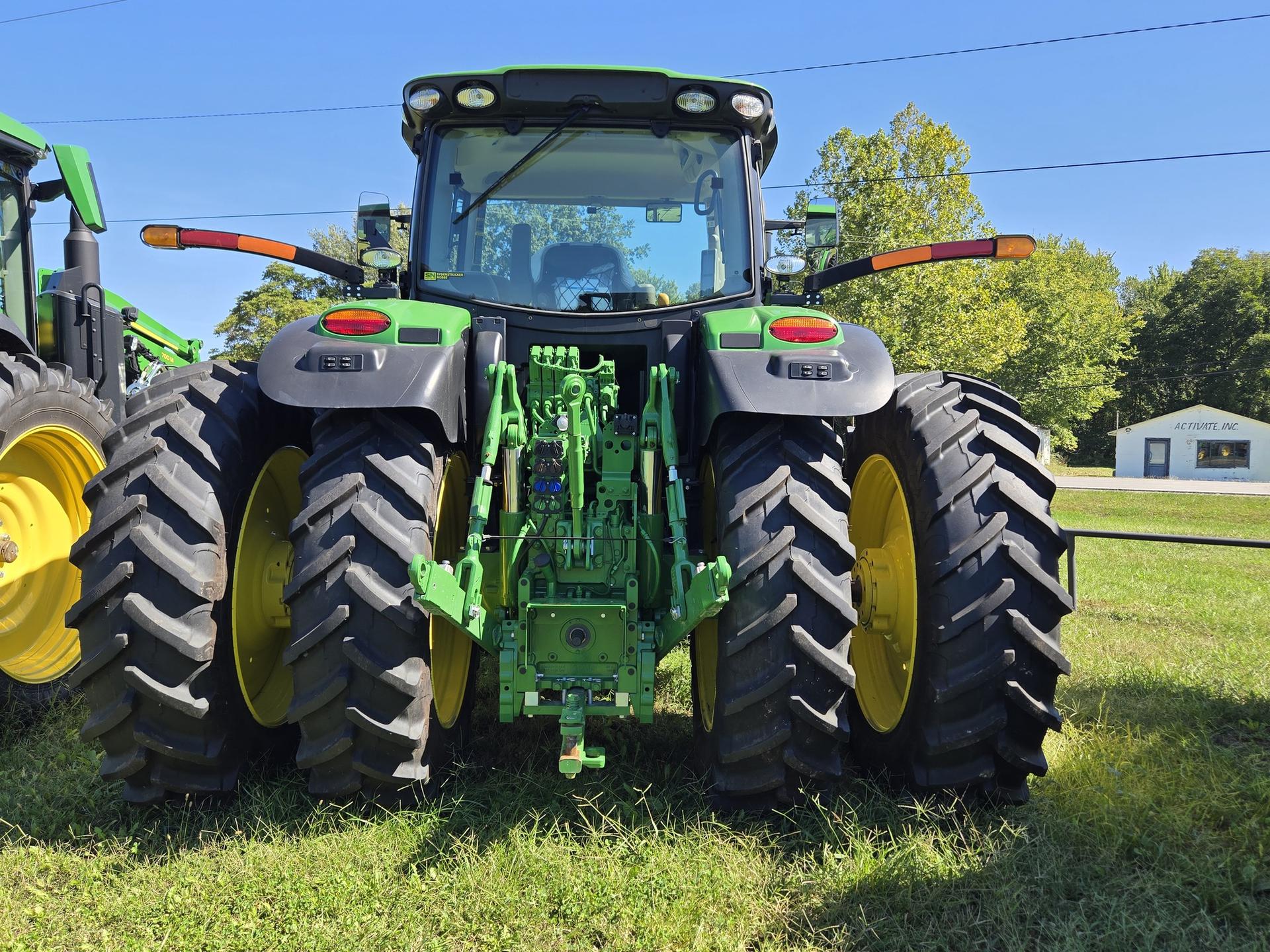 2023 John Deere 6R 175