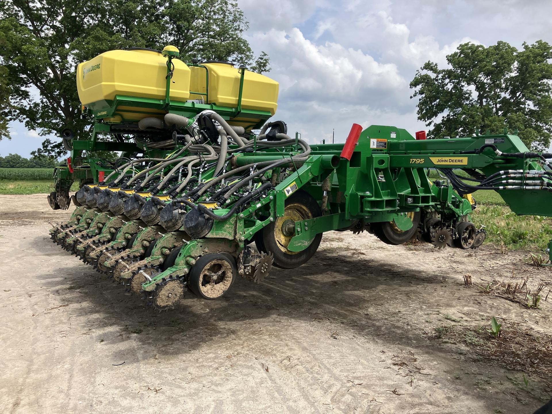 2023 John Deere 1795