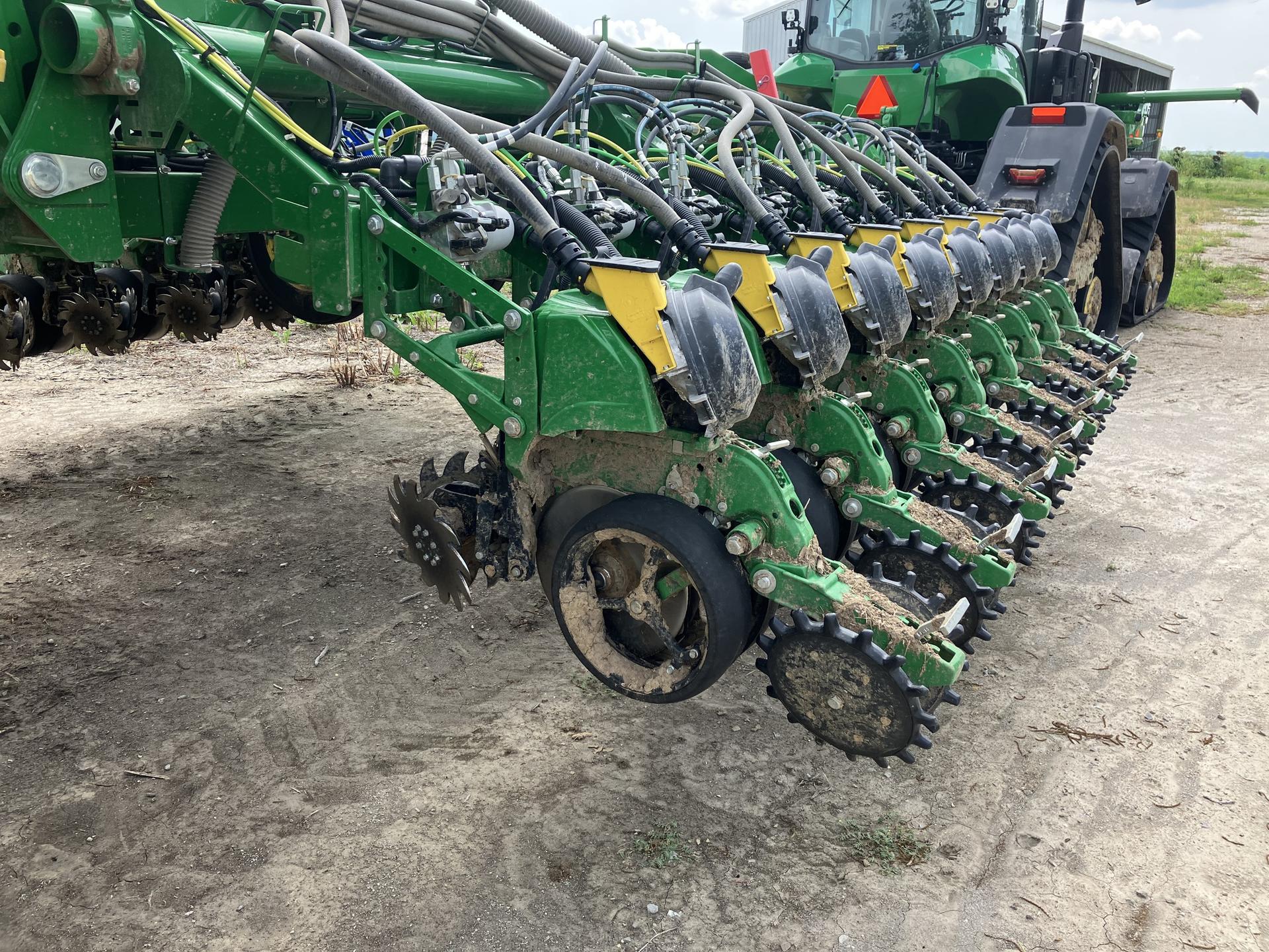 2023 John Deere 1795