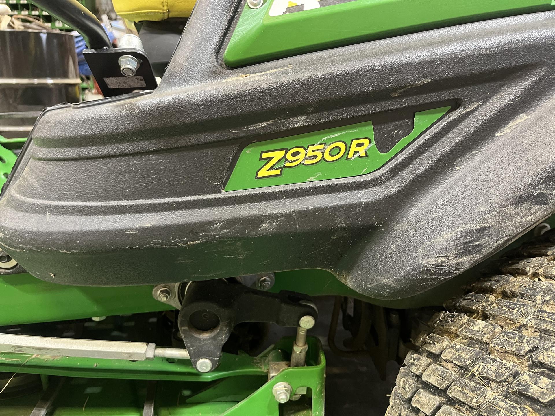 2019 John Deere Z950R