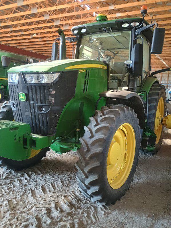 2019 John Deere 7230R