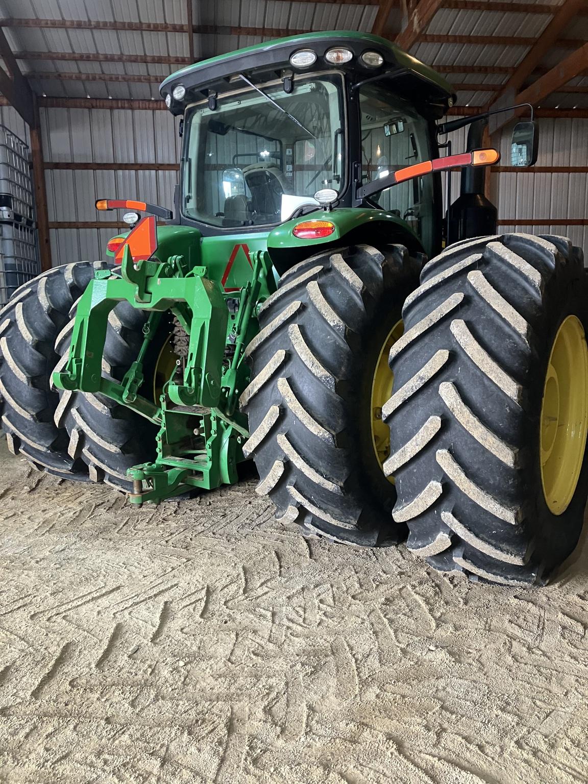 2017 John Deere 8320R Image