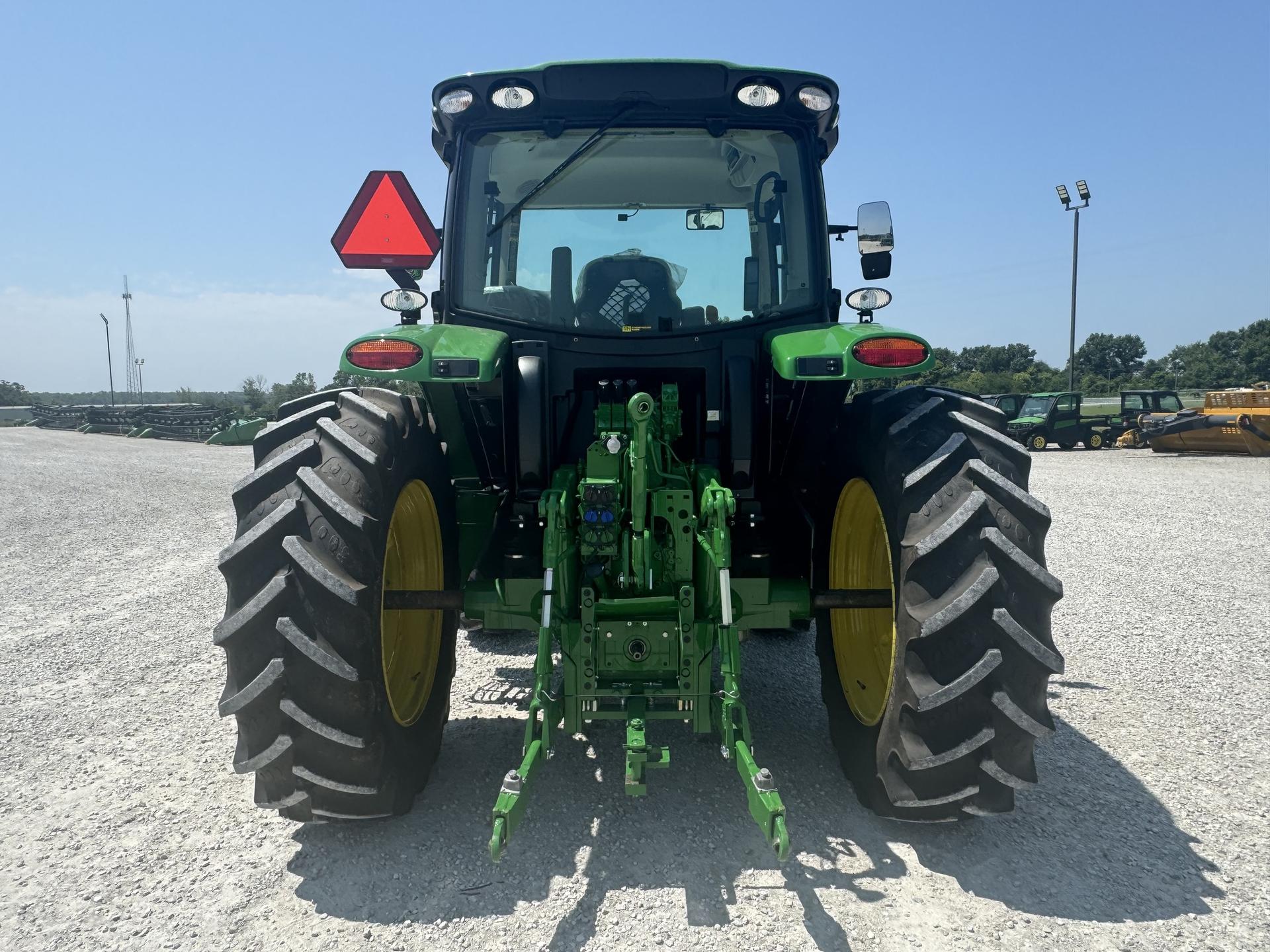 2023 John Deere 6R 120