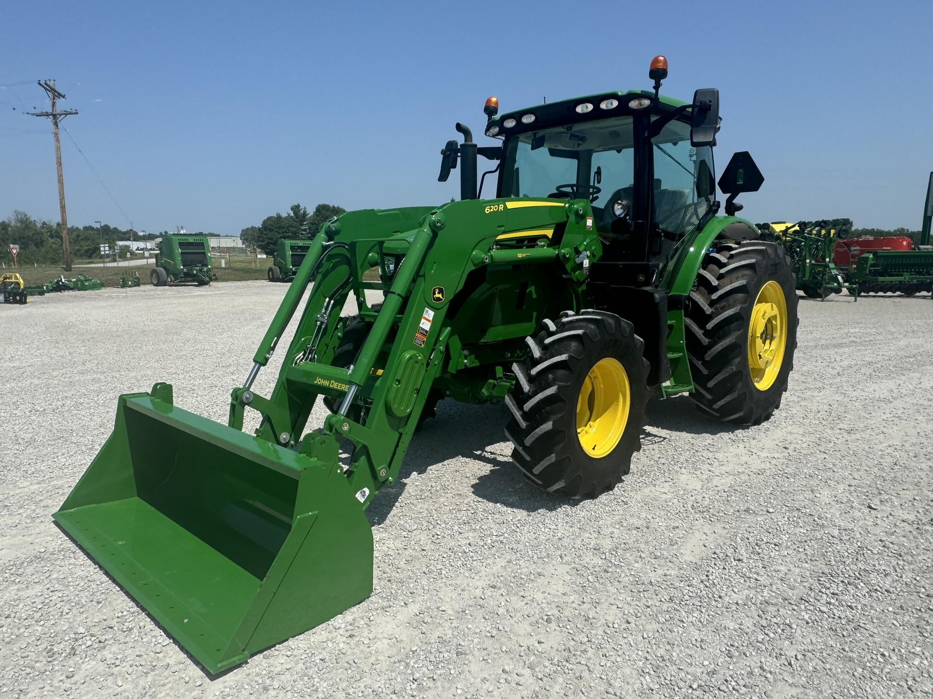 2023 John Deere 6R 120