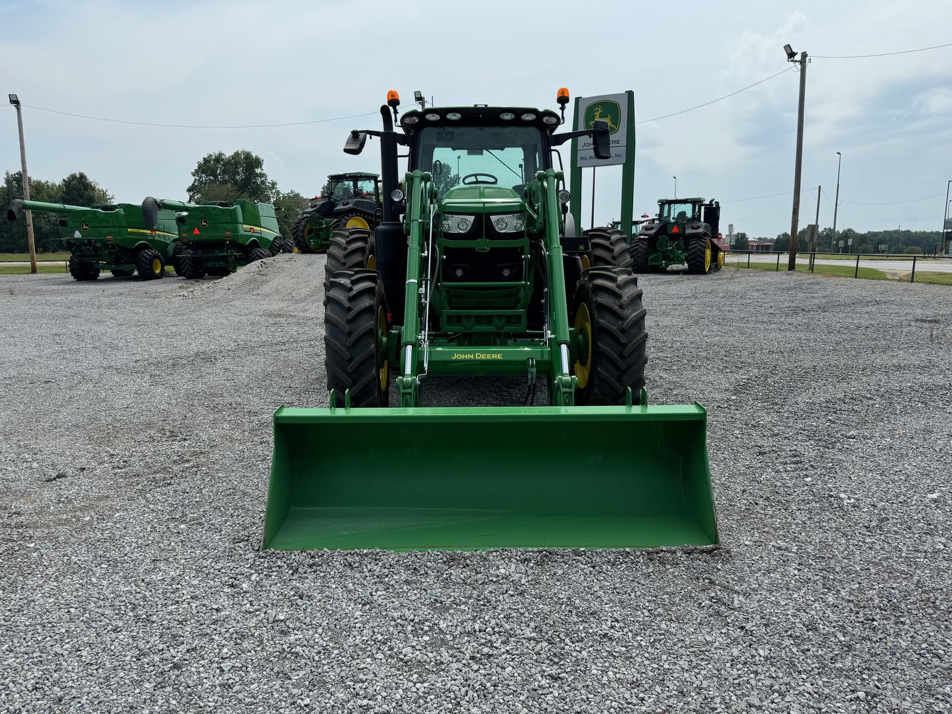 2023 John Deere 6R 175