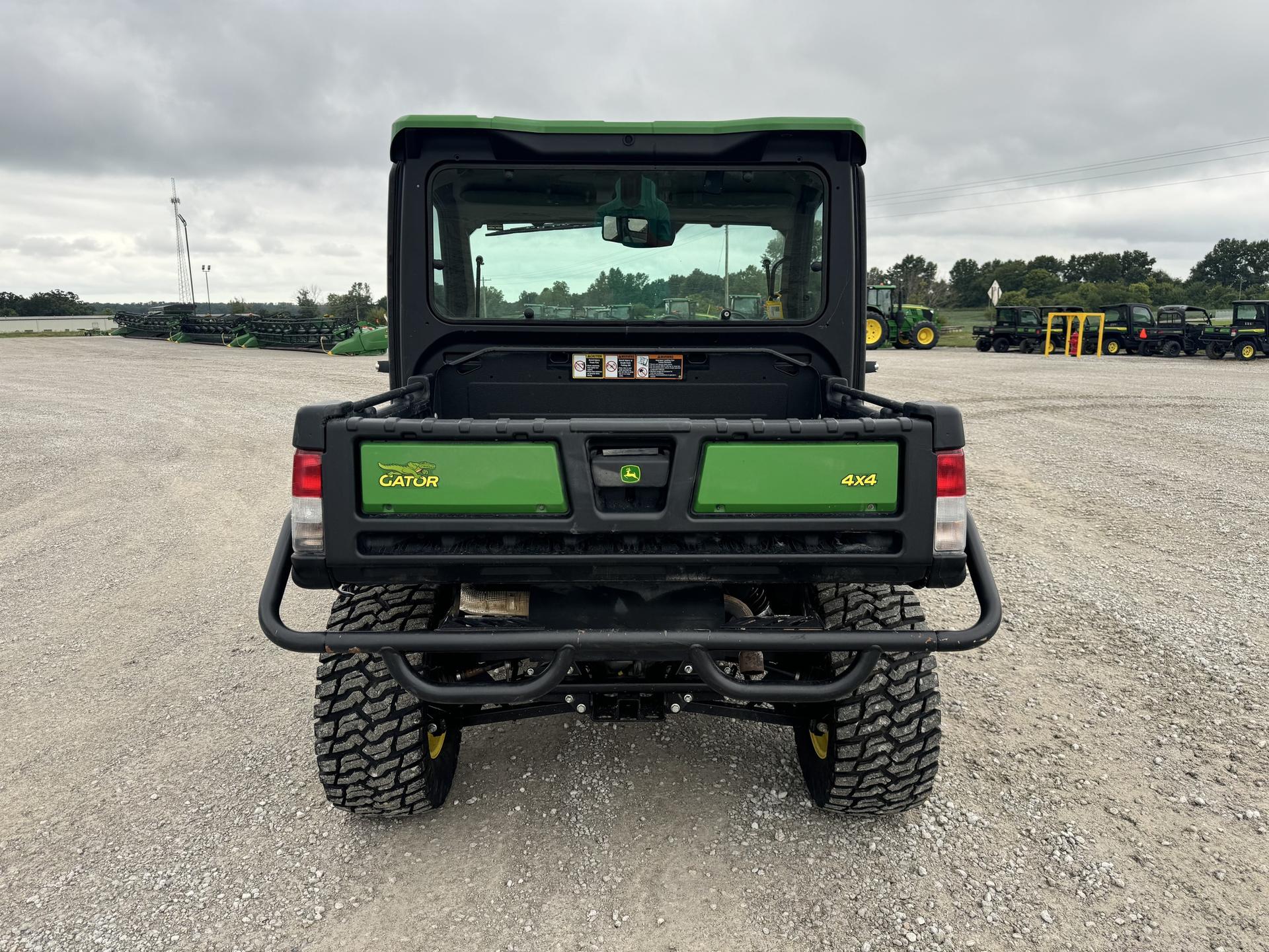 2023 John Deere XUV 835R