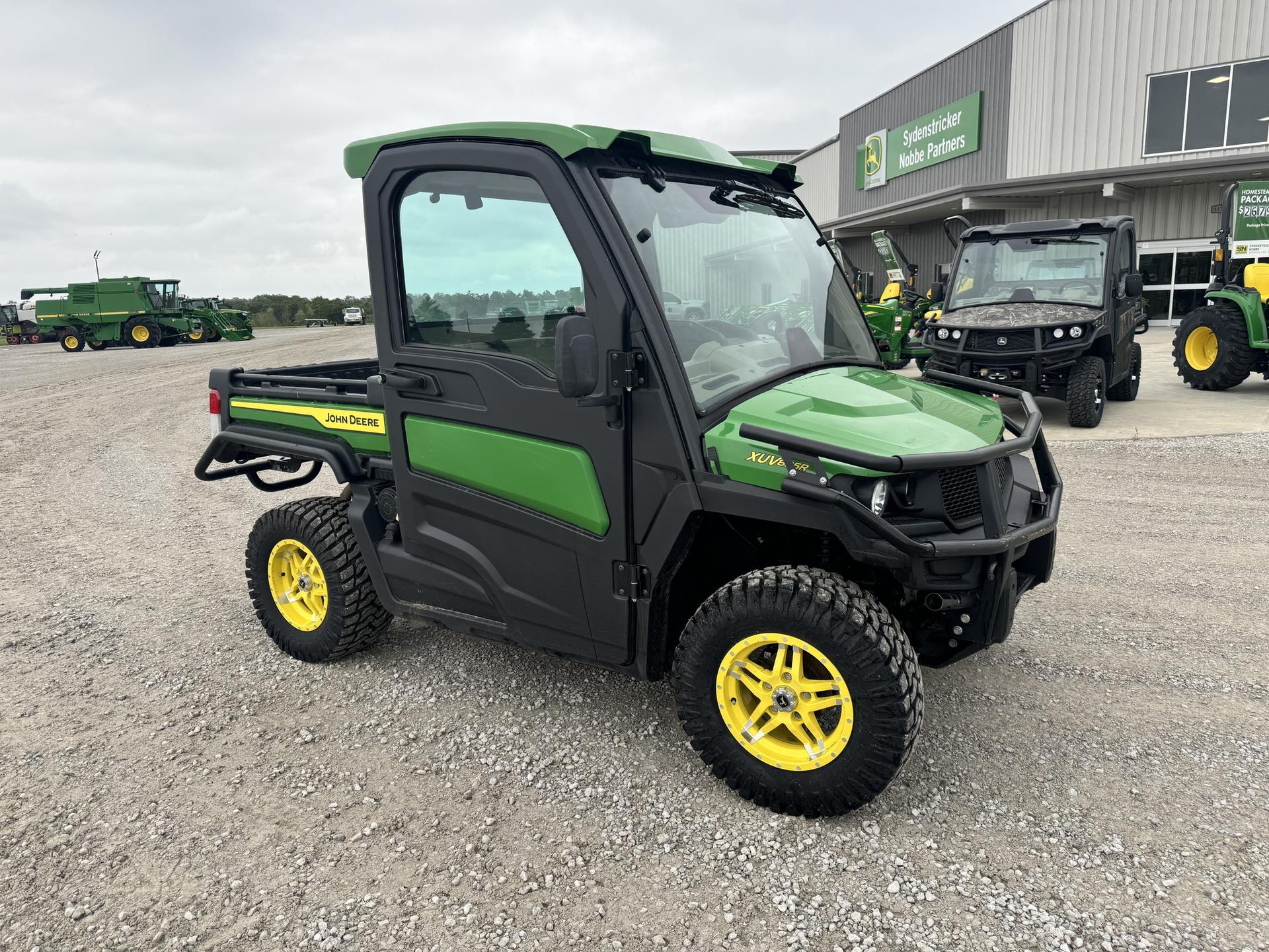 2023 John Deere XUV 835R