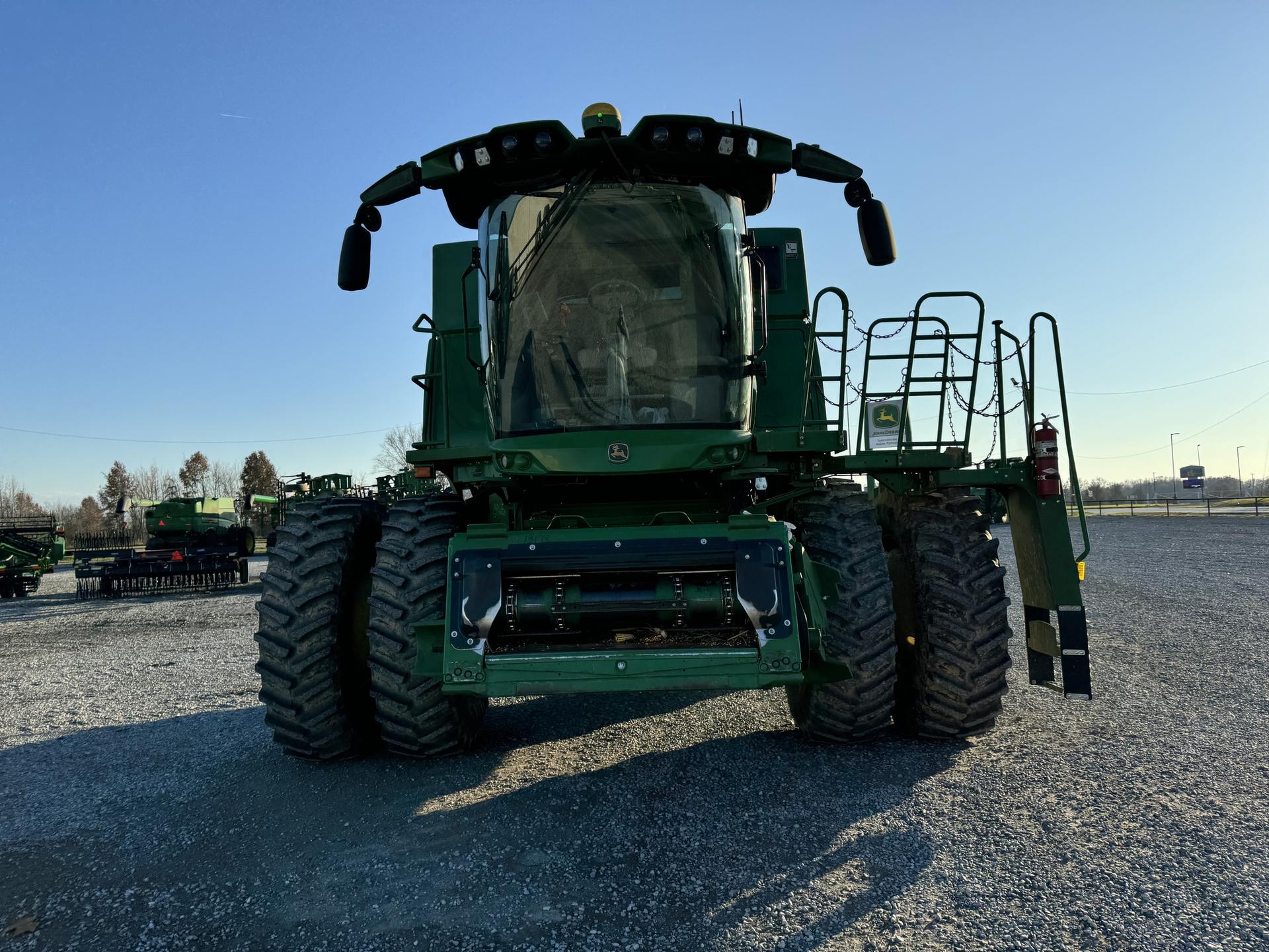 2023 John Deere S780 Image