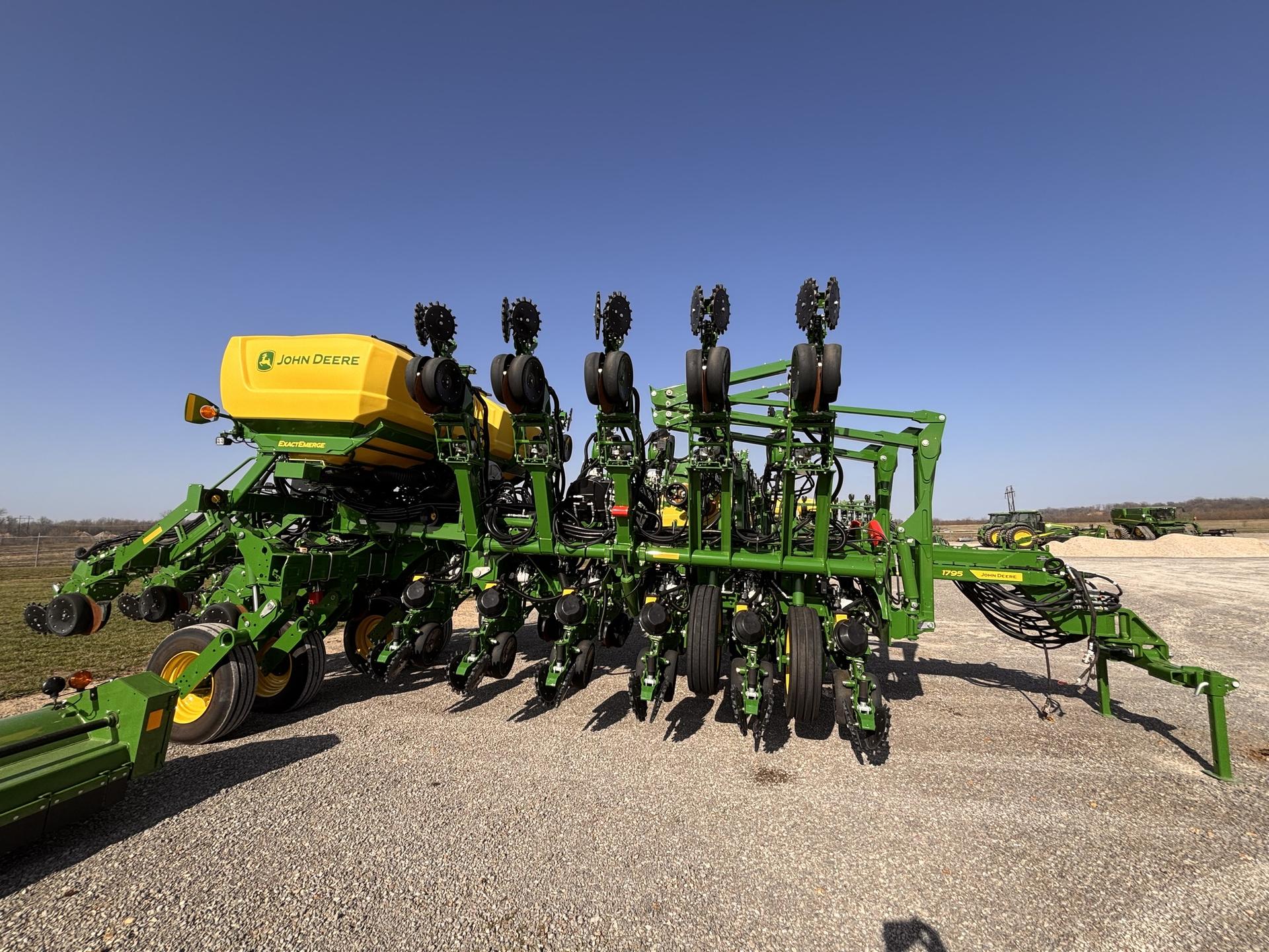 2024 John Deere 1795 Image