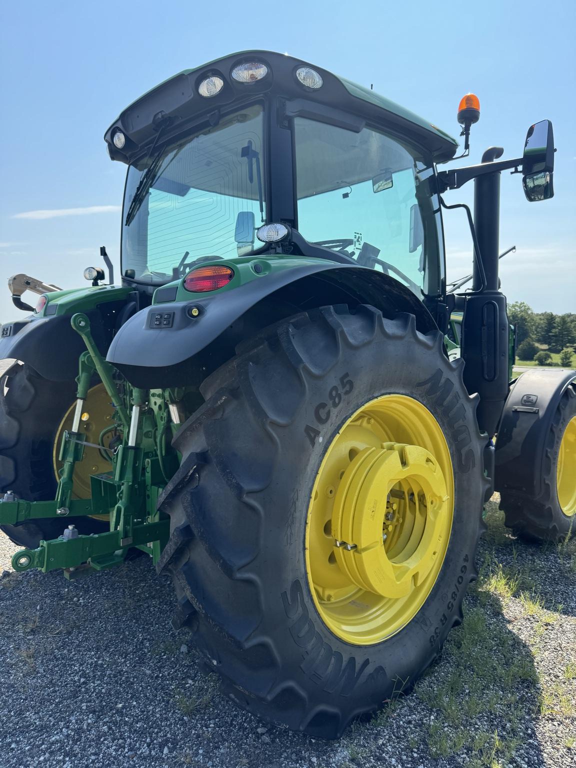 2023 John Deere 6R 130