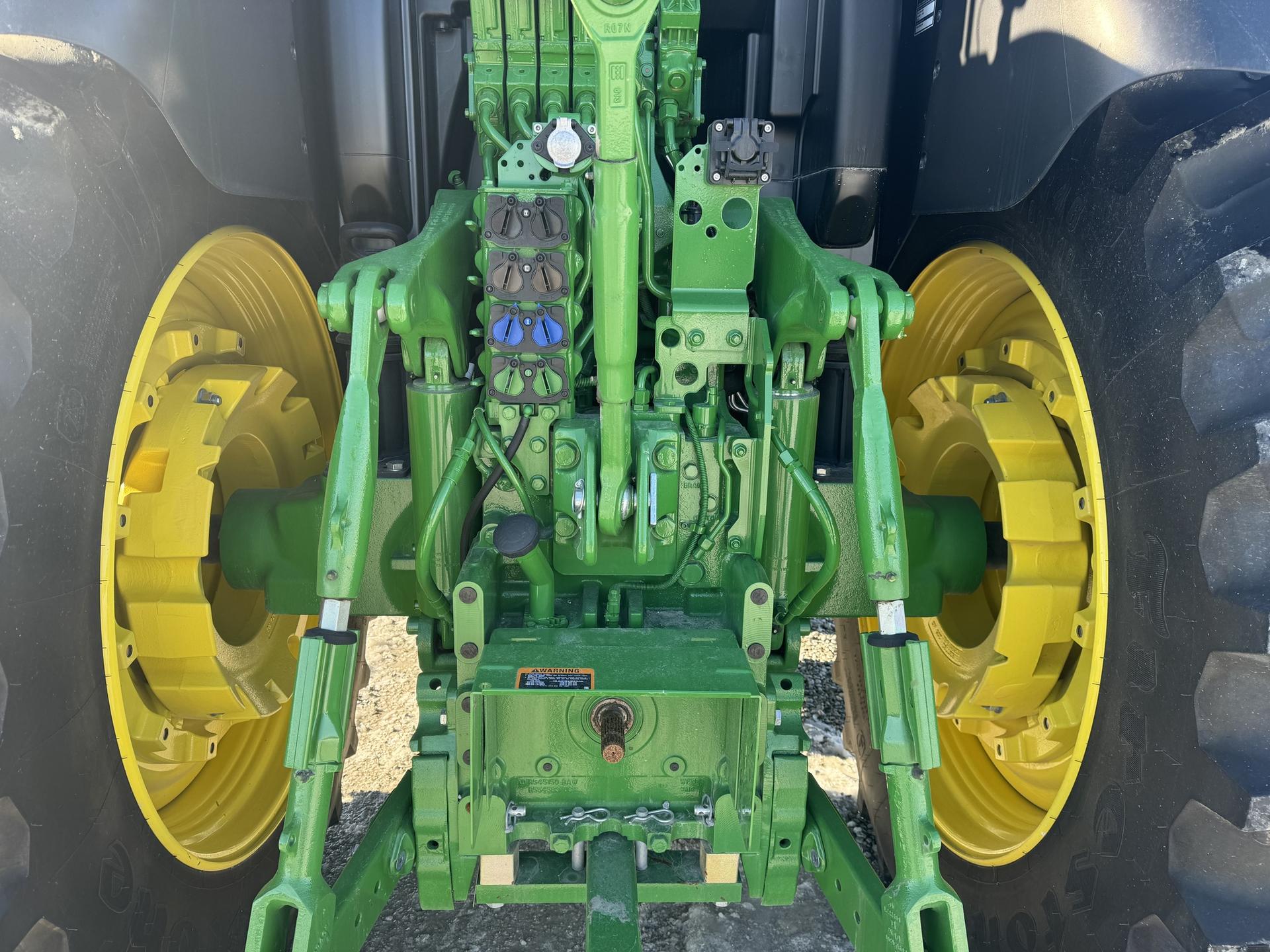 2023 John Deere 6R 175 Image